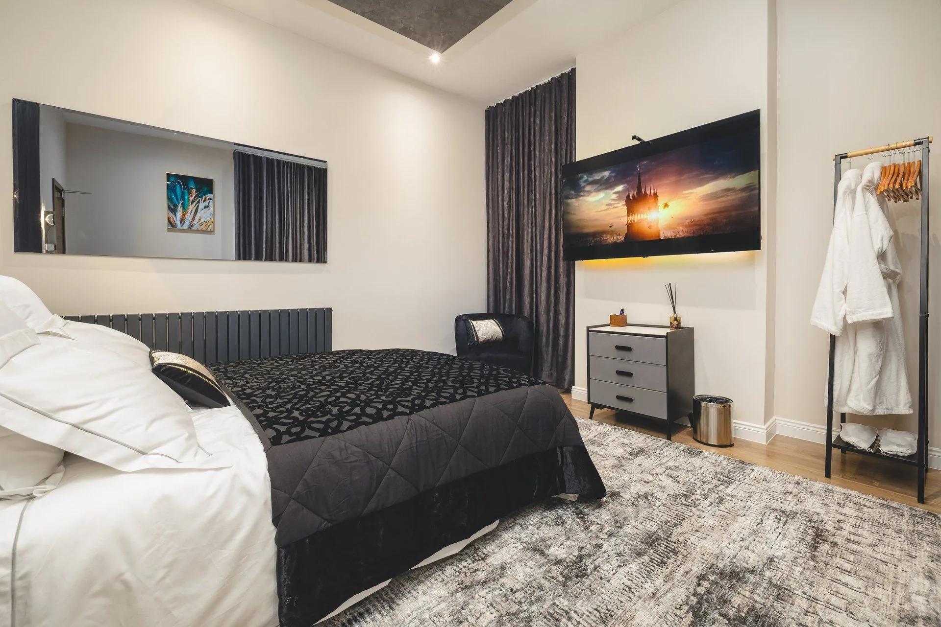 THE ONE BEDROOM LUXE BOUTIQUE SUITE Suite Interior Details 7